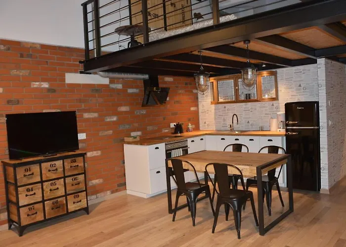 アパート Loftstyle 2