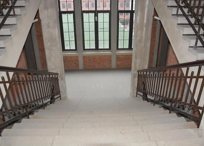 Loftstyle 2 アパート ジラルドゥフ